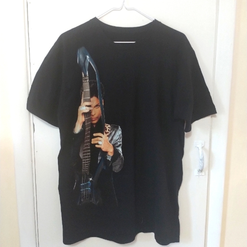 Prince Welcome 2 America Tour T-shirt Size Large